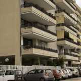 Il palazzo sito in via Manzari 12 e adiacente alla lama: � qui che si trova l'insediamento ipogeico 